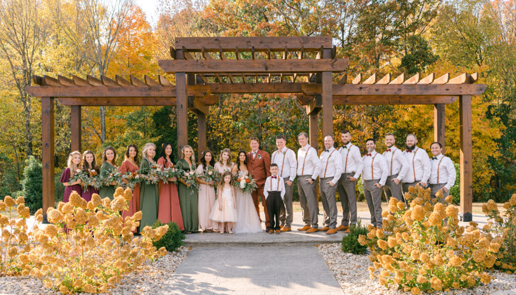 Essential guidelines to choosing your wedding party, wedding party in Tennessee, Nashville luxury weddings