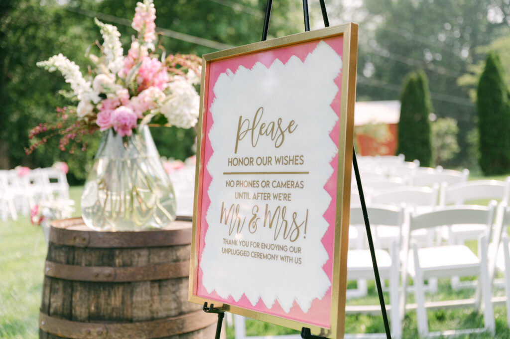 Unplugged wedding ceremonies allow you to keep wedding privacy front of mind, so put up signs to let your guests know. 